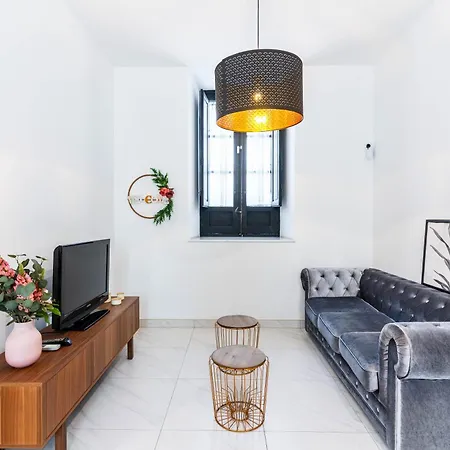 Expoholidays - Center Apartment
