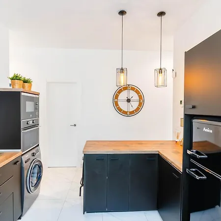 Expoholidays - Center Apartment *